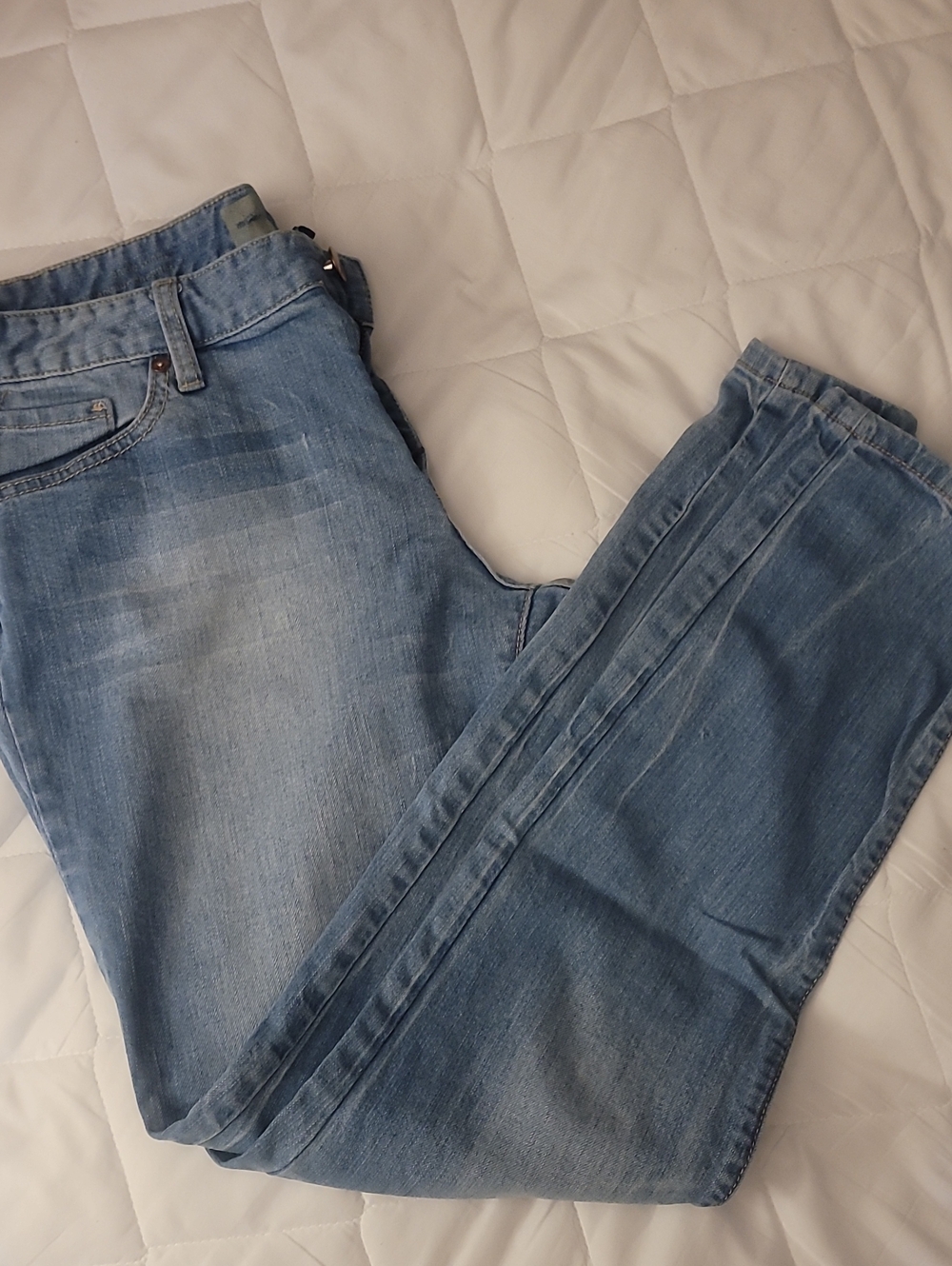 Mossimo Women’s Light Blue Skinny Jeans